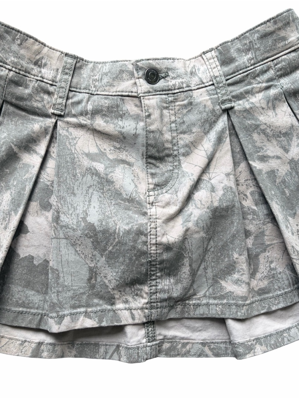 Hollister Gray Printed Mini Skirt